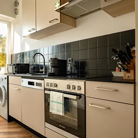 Truretreats Airport Design Apartments I Free Parking & Echarger-3